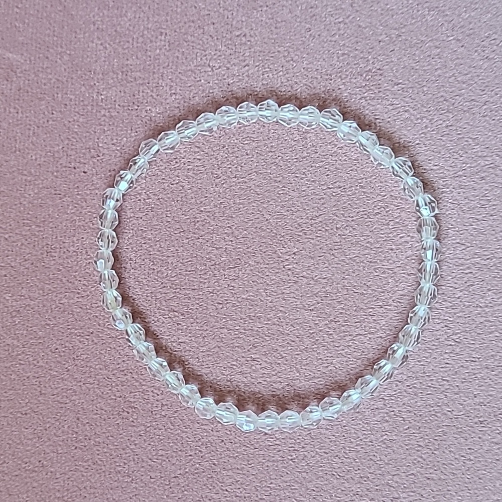 Loft Earrings & Stretchy Bracelet Set - Picture 6 of 10